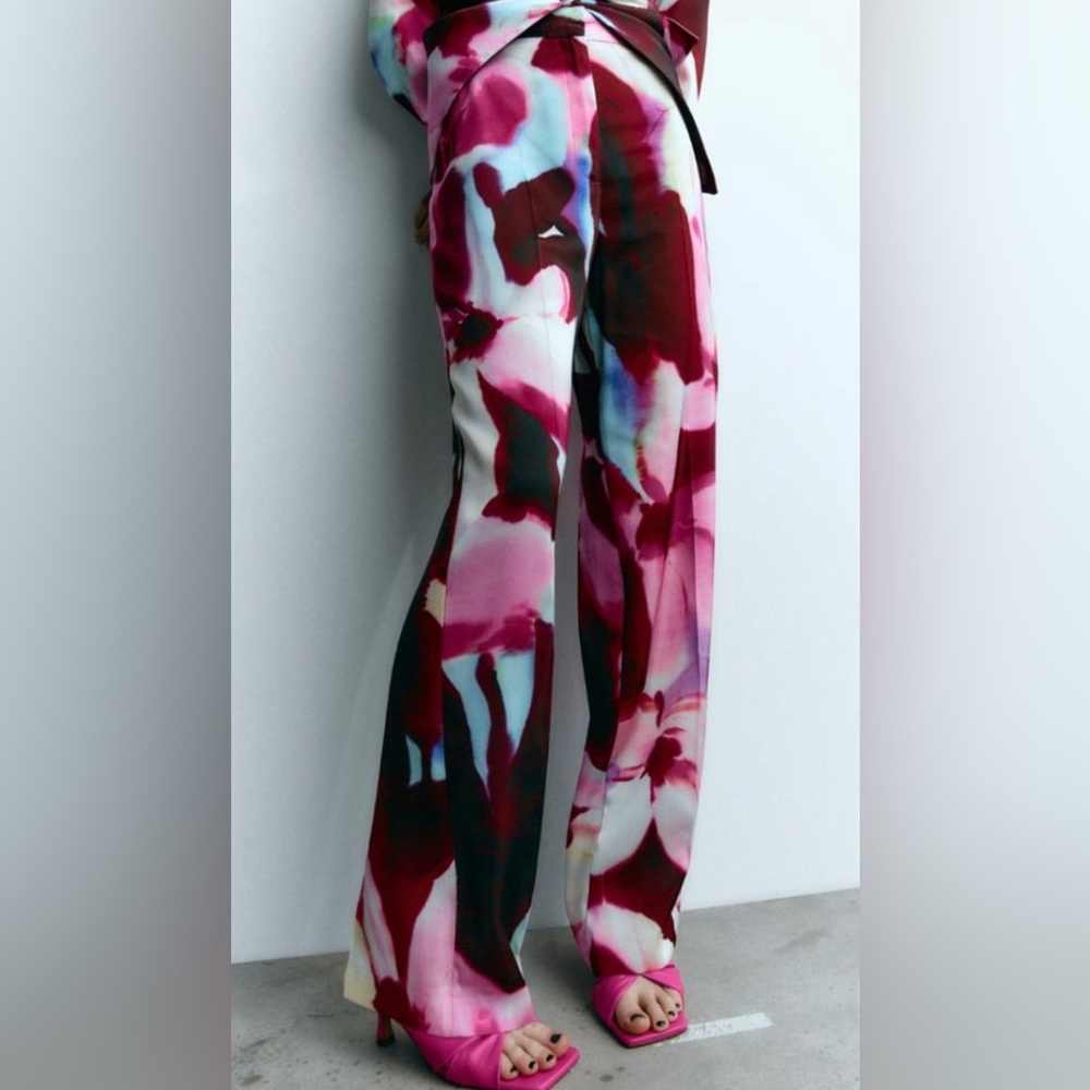 NWT ZARA PRINTED PANTS WITH SATIN FINISH MULTICOLORED